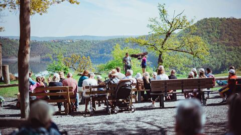 Flugwiese der Greifenwarte Edersee